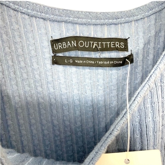 Urban Outfitters Basic Capsule Blue Ribbed Low Cut Crop Top TShirt - SZ L - Picture 6 of 8